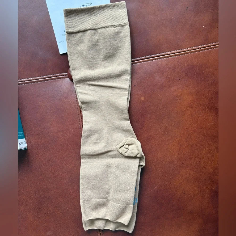 Jobst Beige Medium Petite Open Toe Regular Men And Women's Knee High - 114029